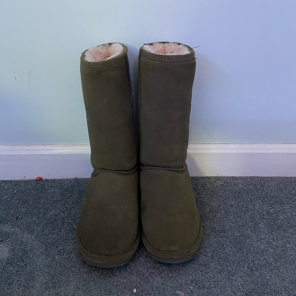 Bear paw olive green boots